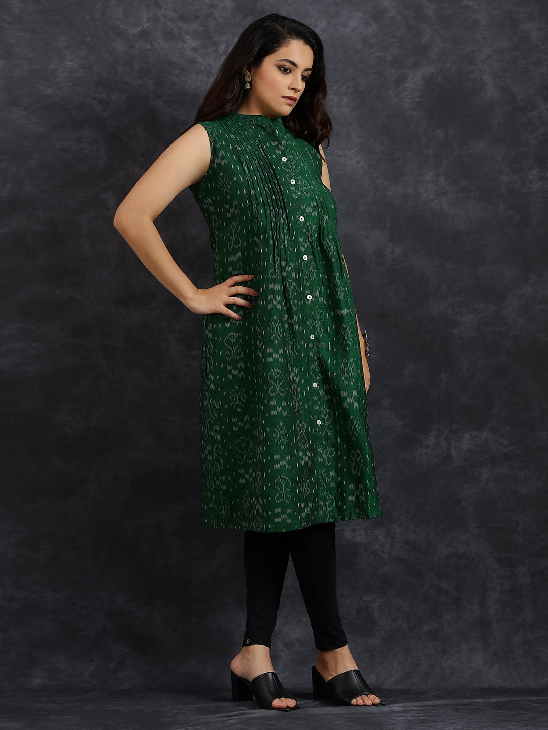 Pintuck Sleeveless Green Cotton Kurta