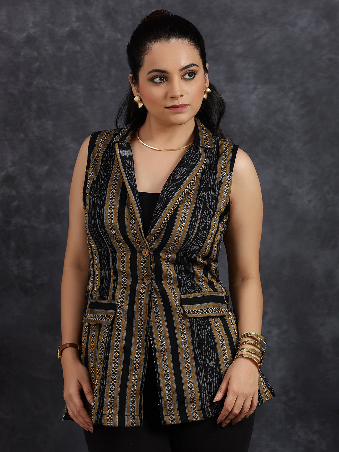 Sleeveless Black Cotton Vest Jacket