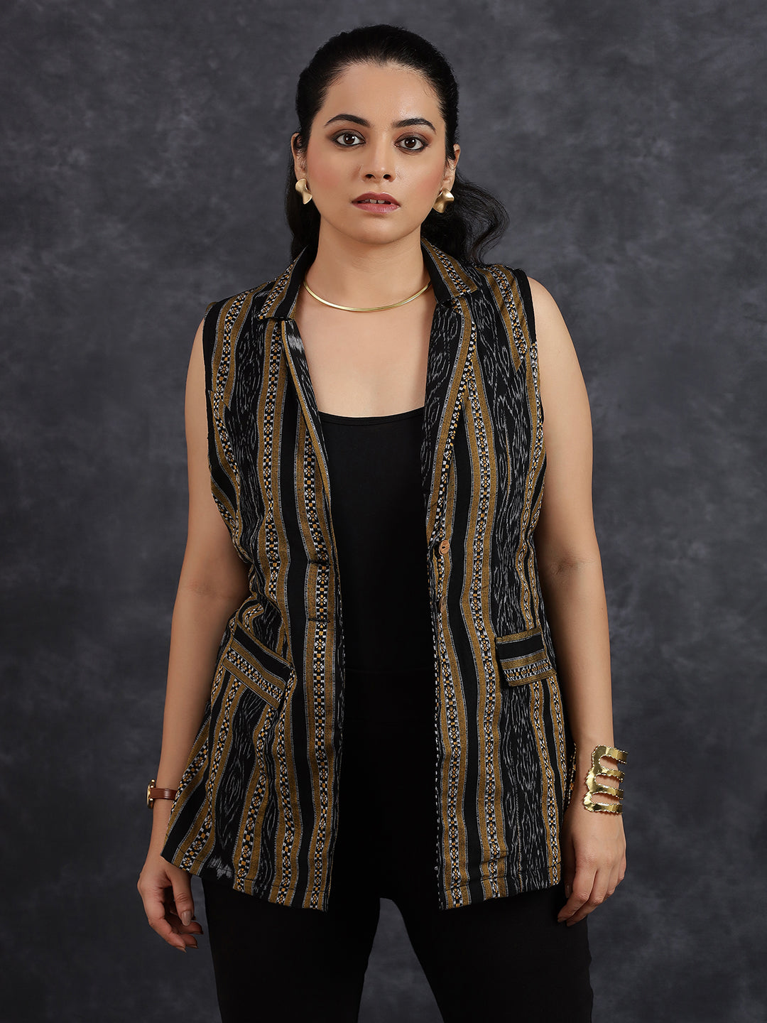 Sleeveless Black Cotton Vest Jacket